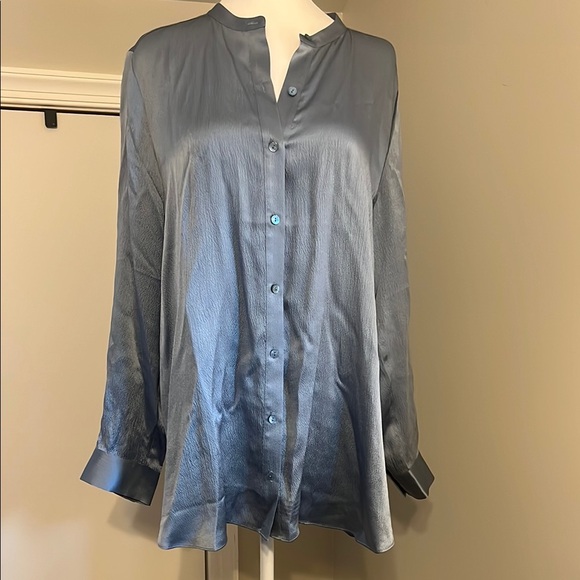 Eileen Fisher Textured silk  Blue Top M - Picture 1 of 6
